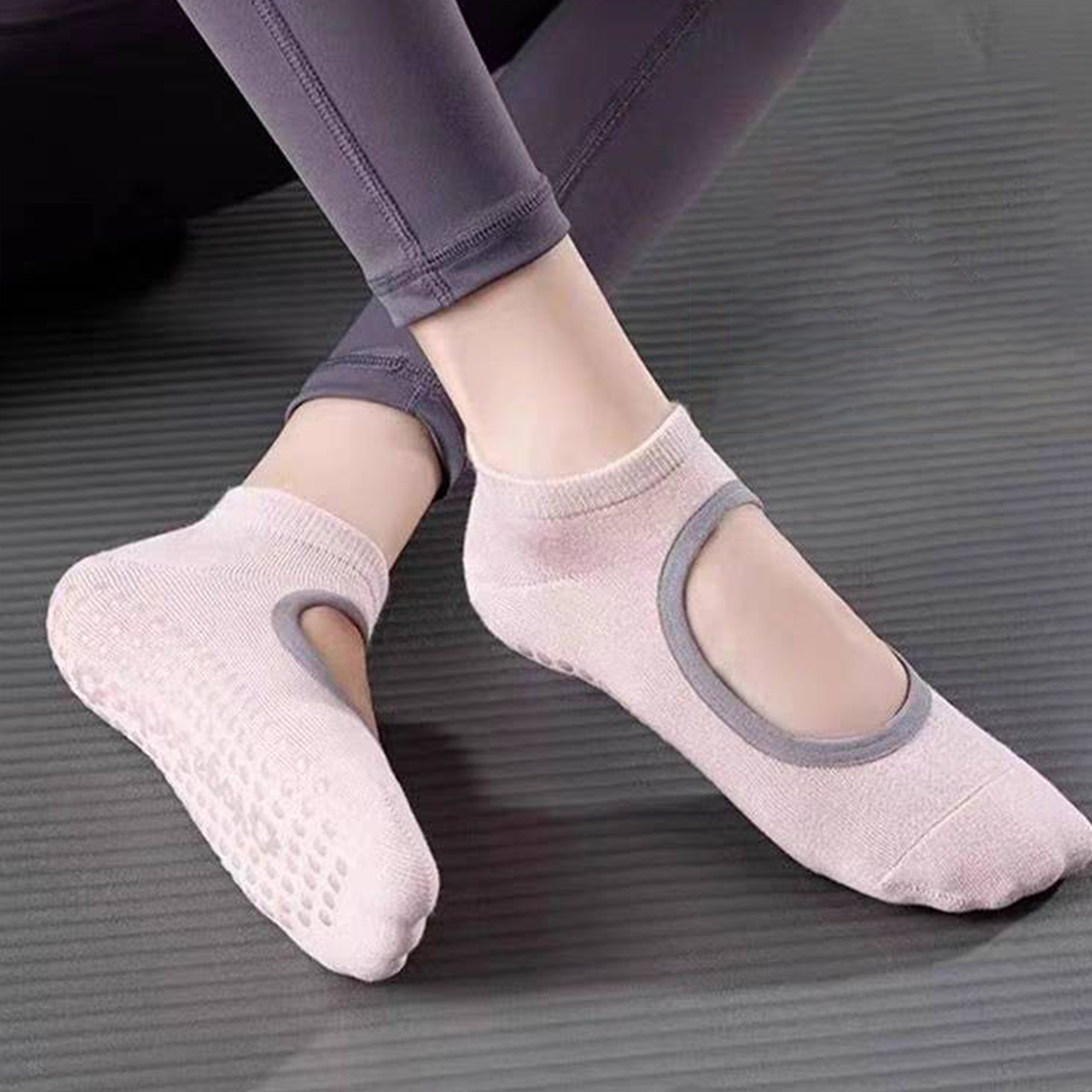 Non-Slip Yoga Socks for Women  - огляд і ціна Pilates & Yoga Elastic Band