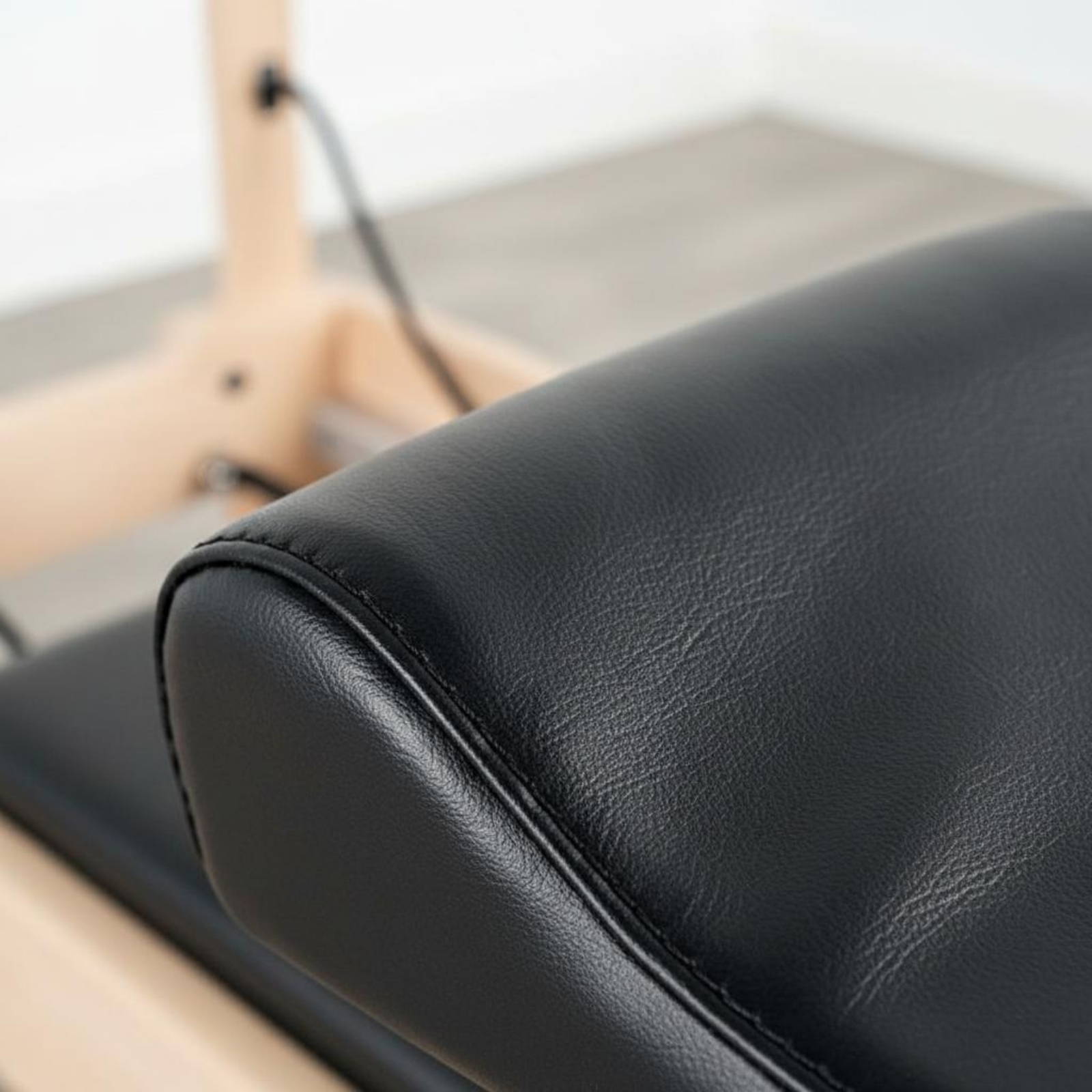 Pilates Bed Neck Pillow Padded - огляд і ціна Pilates & Yoga Elastic Band