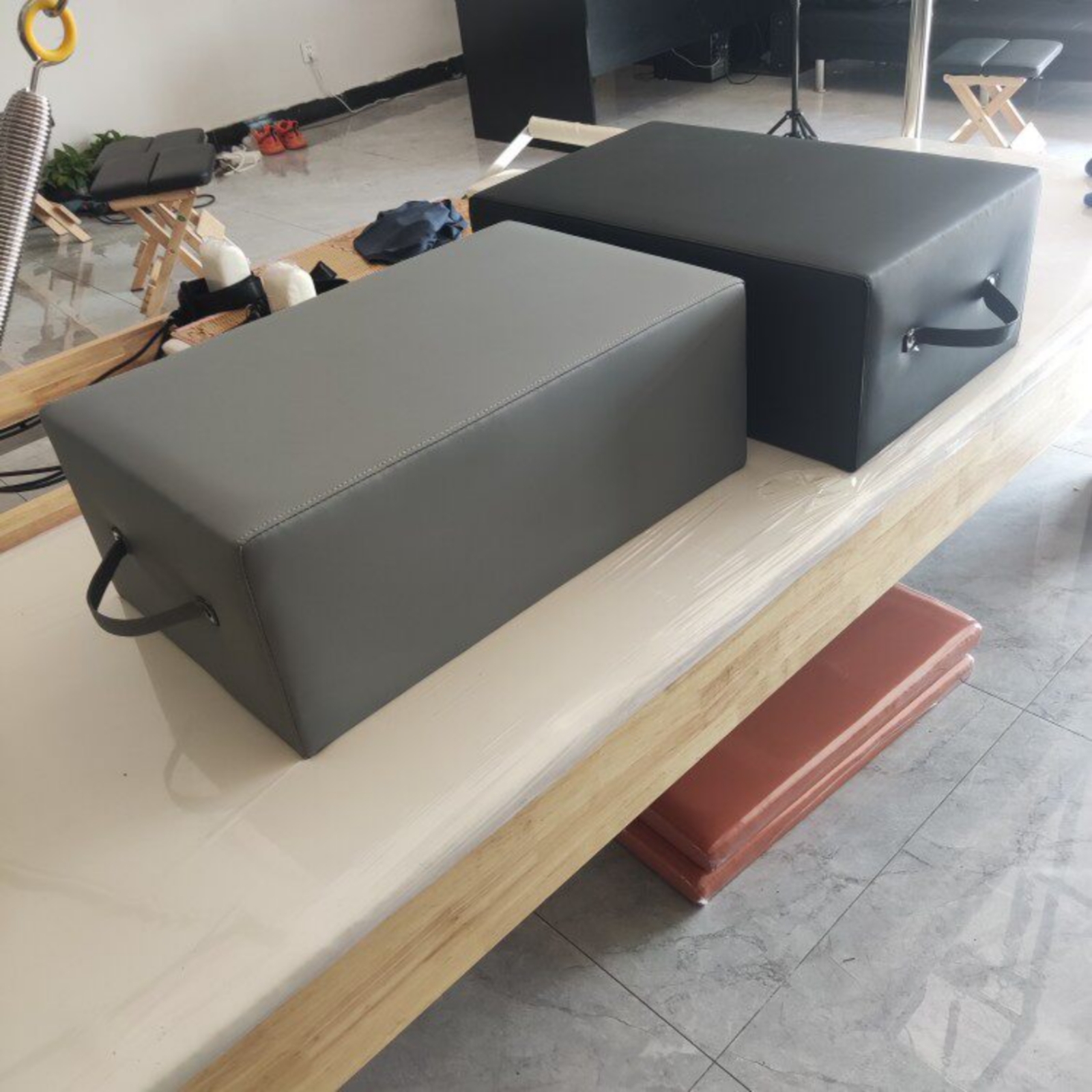 Pilates Central Box Upholstere - огляд і ціна Pilates & Yoga Elastic Band